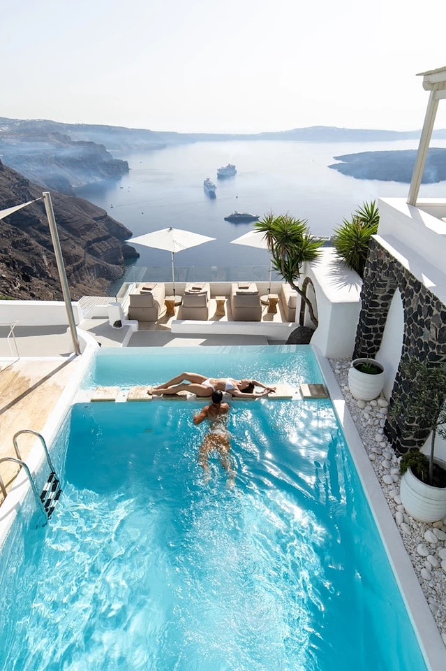 Photo of iconic santorini